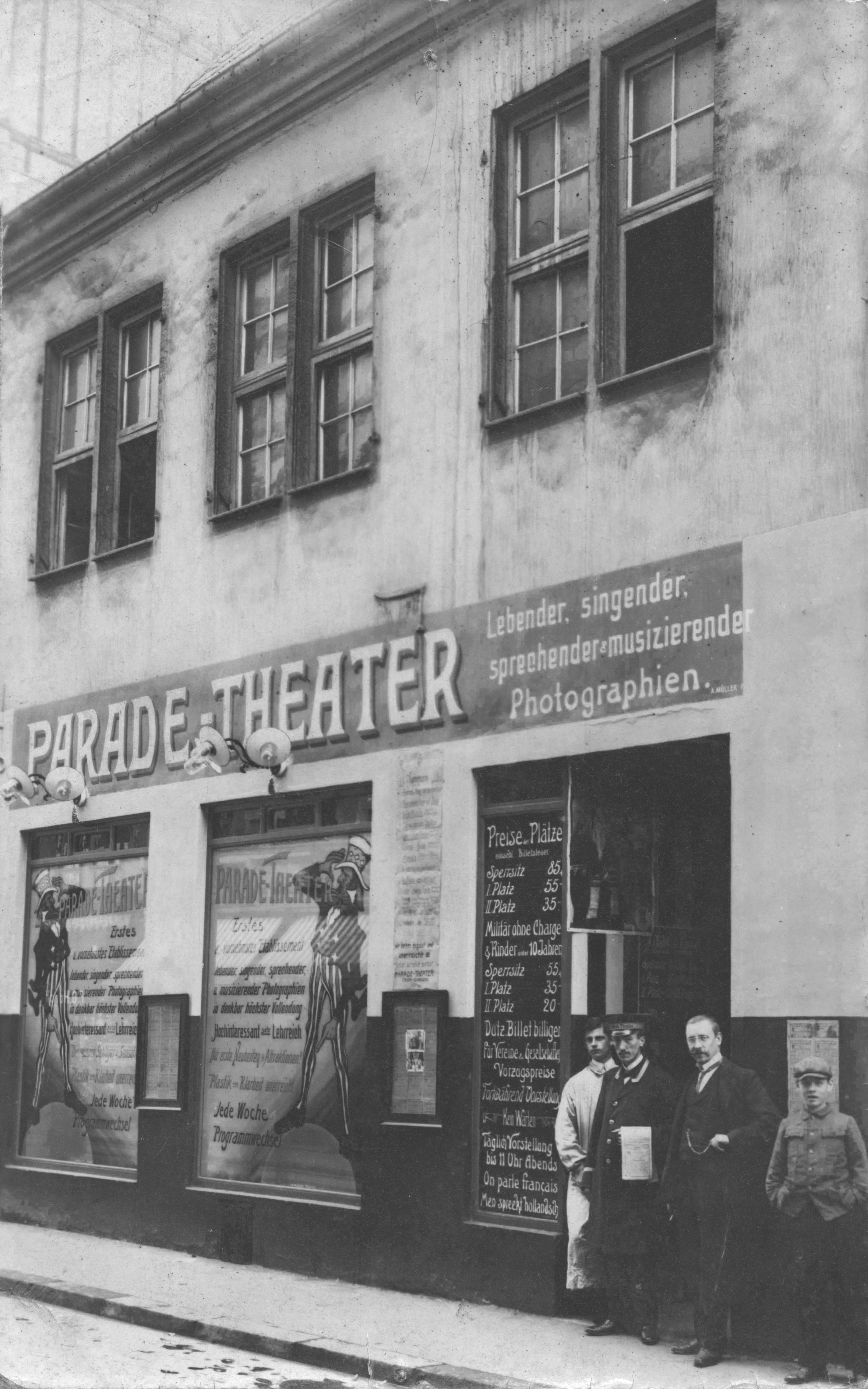 Parade-Theater